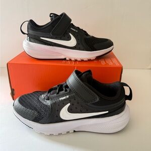 New Nike Toddler Boy Star Runner 5 Shoes Size: 11c